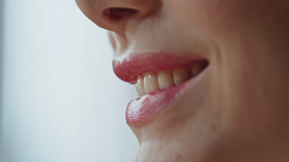 Adult Clear Aligners: How to Straighten Your Teeth Without Changing Your Lifestyle